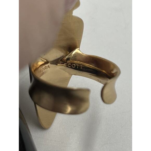 Kendra Scott SALLY Brass brushed Gold Tone Arrowhead Crystal Adj Ring Sz 6.75 - Picture 14 of 16
